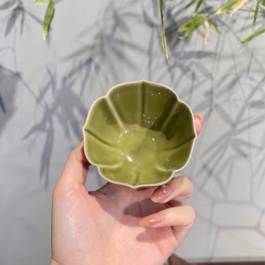 Yaotai Kiln Begonia-style Chinese Celadon Tea Cup