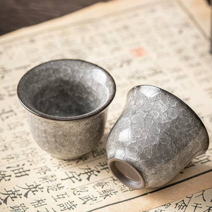 Longquan Celadon Ge Kiln Black Ice Crack Tea Cup and Tea Bowl
