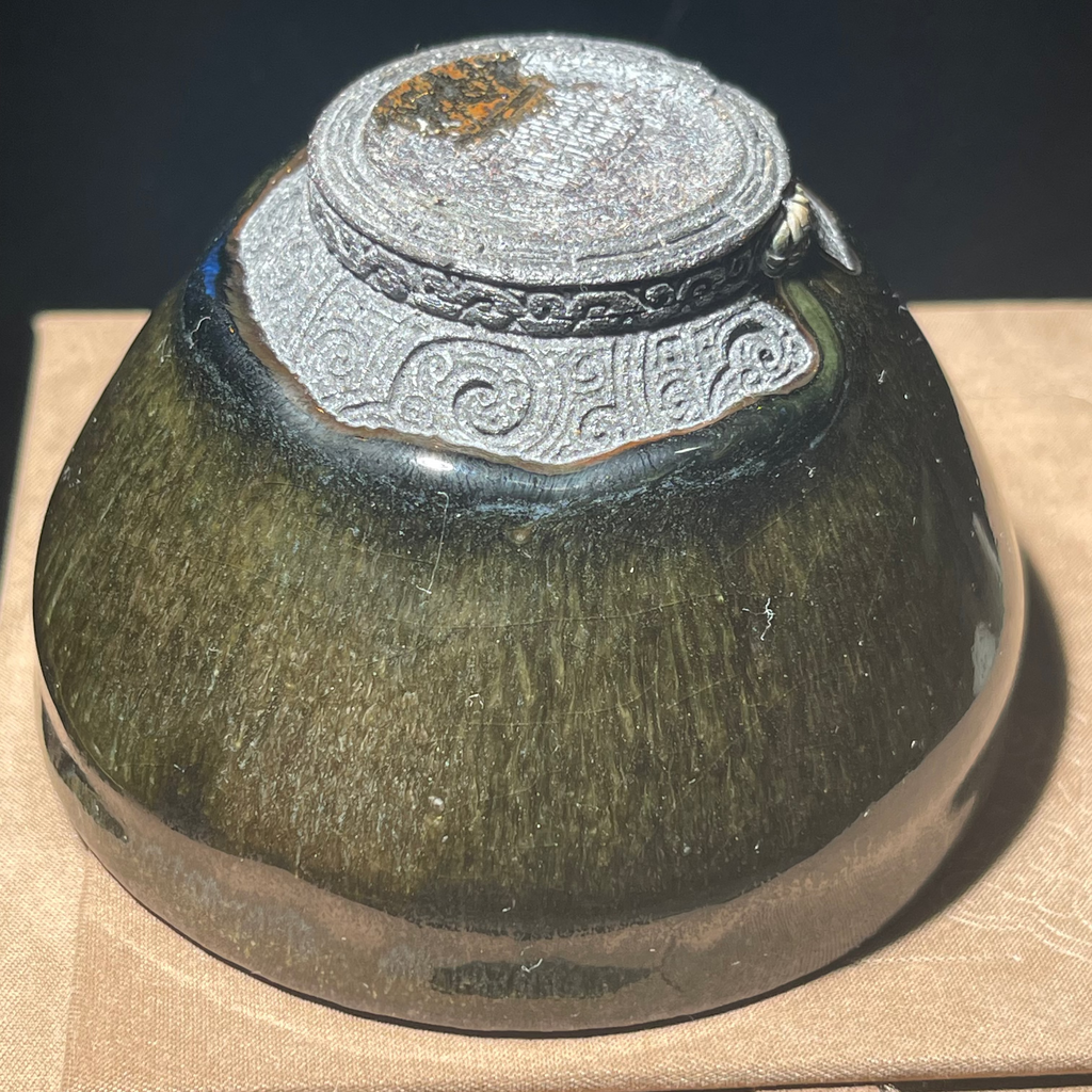 Green Mao You Lan, ice crackle pattern, Chai Shao Jian Zhan carved teacup