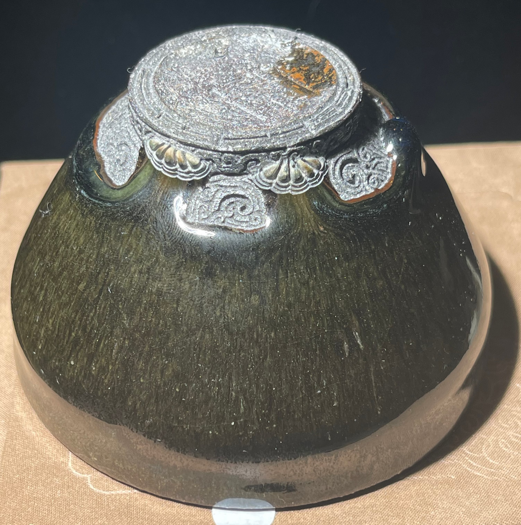 Green Mao You Lan, ice crackle pattern, Chai Shao Jian Zhan carved teacup