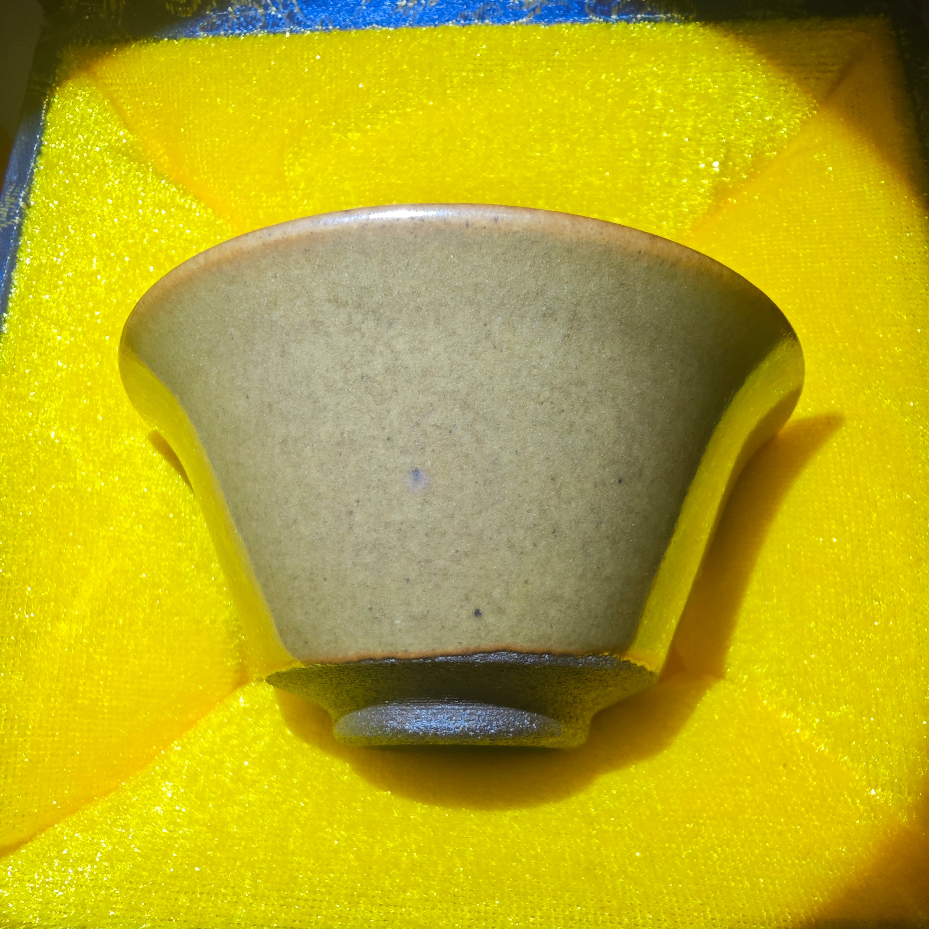 Lion pattern carving, flared rim shape, Jianzhan engraving