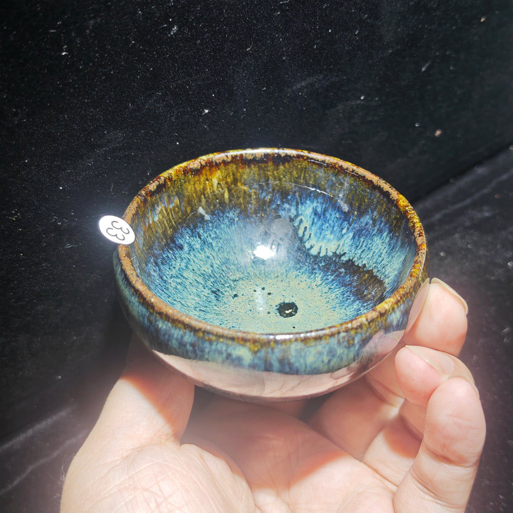 Ash-covered Jianzhan tea cup, hand-carved with animal claw and auspicious cloud patterns