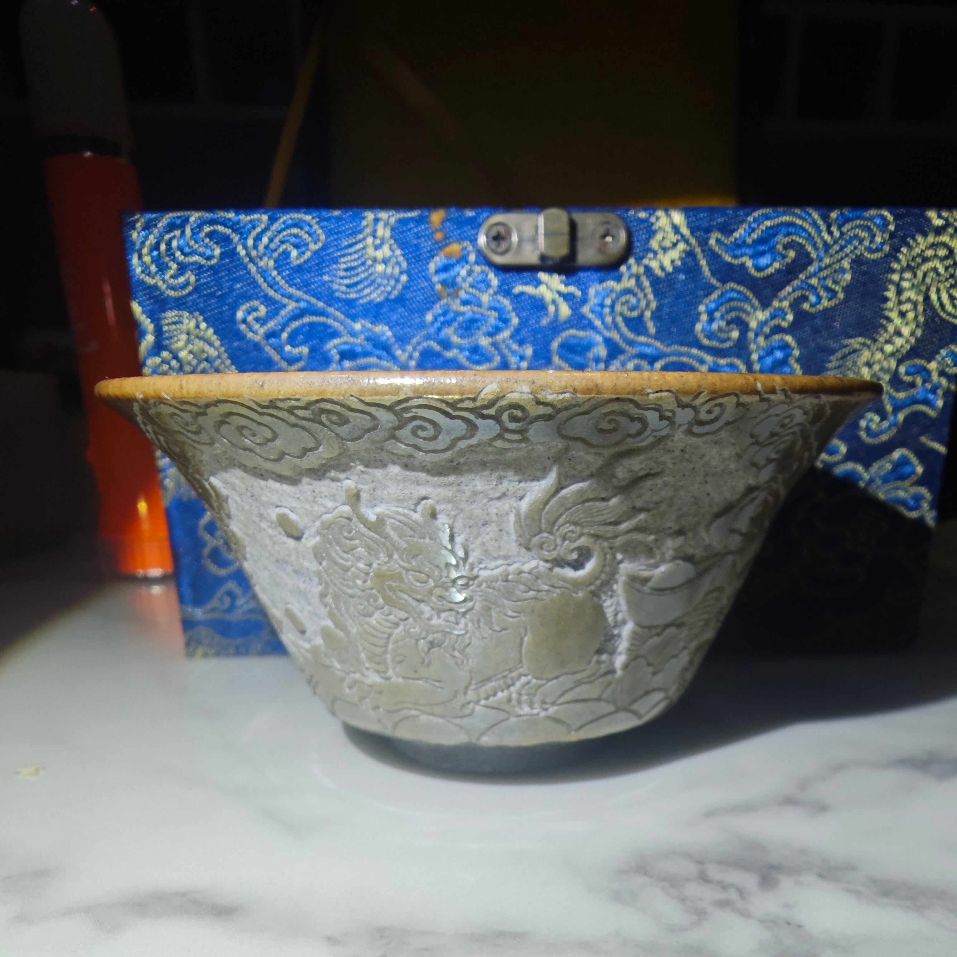 Lion pattern carving, flared rim shape, Jianzhan engraving