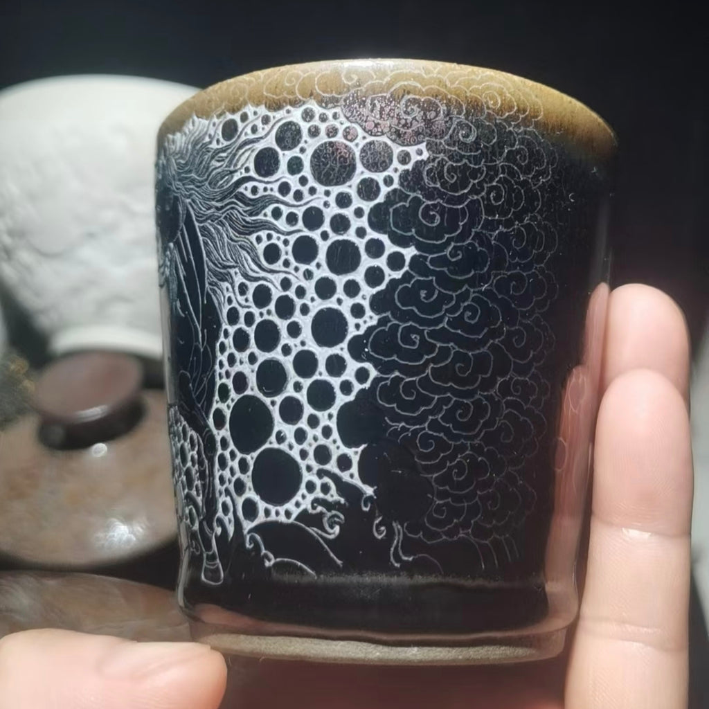 A magnificent steed, hand-carved Jianzhan tea cup
