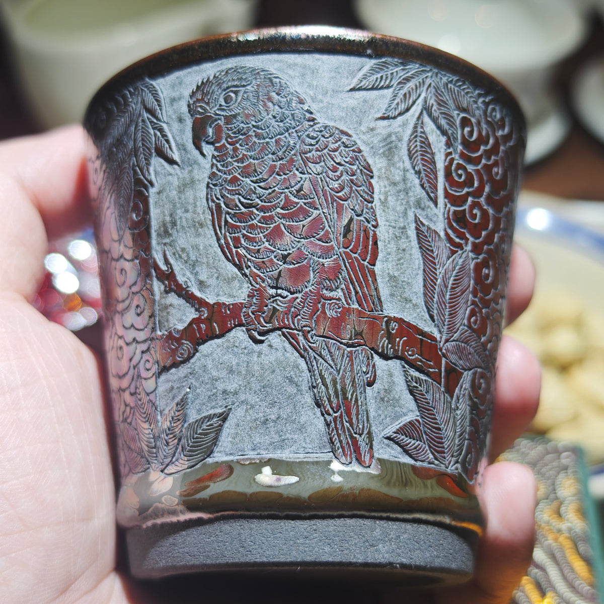 Glazed carving, parrot Coke cup
