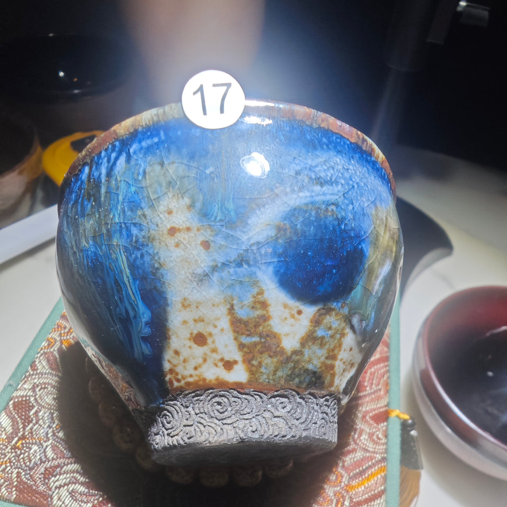 Colorful Jianzhan teacup with auspicious cloud carving