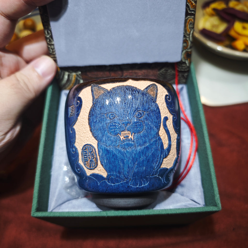 Cute cheese cat, hand-carved tea cup pattern