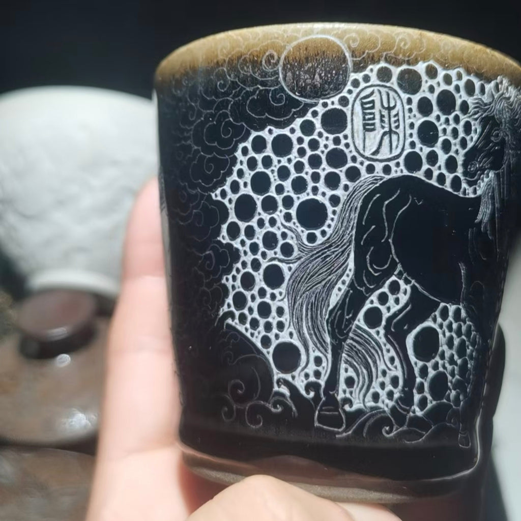 A magnificent steed, hand-carved Jianzhan tea cup